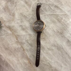 Women’s casual watch